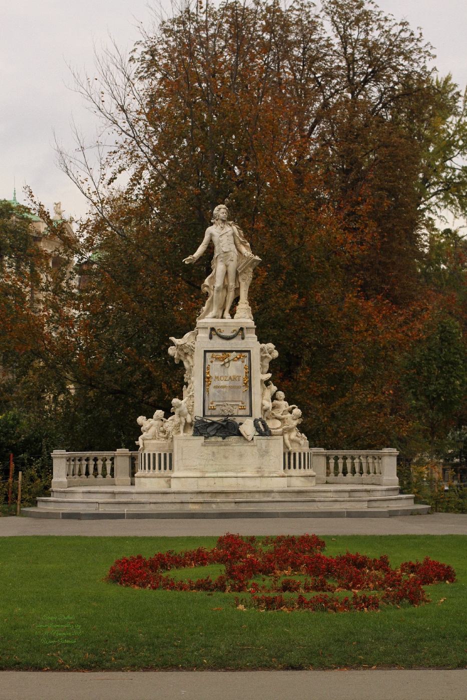 Wien Mozartstatue Burggarten